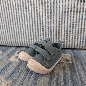 Kids Canvas Hook-and-Loop Sneakers in Teal